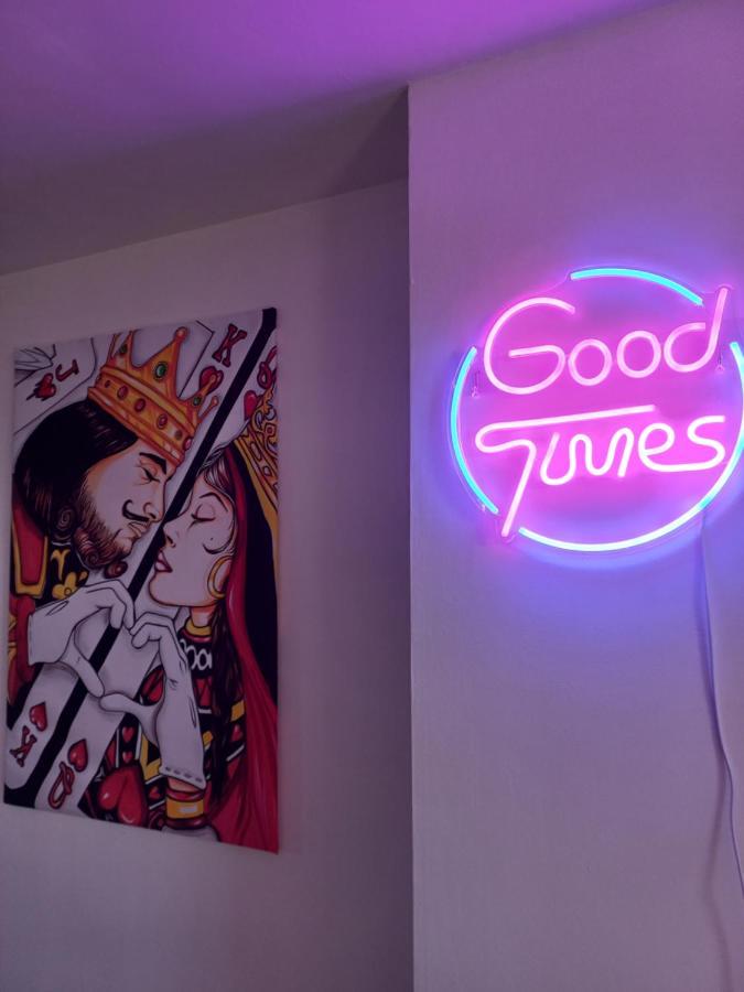 Game Room Epernay Ngoại thất bức ảnh